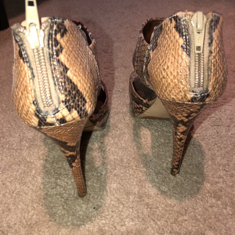 Nine West Snake Skin Print Shoes - Size 10 - Picture 3 of 3